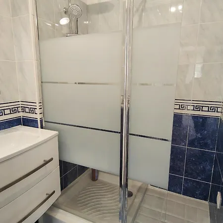 Spacious Nest With Terrace And Shared Pool Apartament *