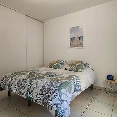 Apartament Spacious Nest With Terrace And Shared Pool Fréjus