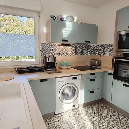 Spacious Nest With Terrace And Shared Pool *