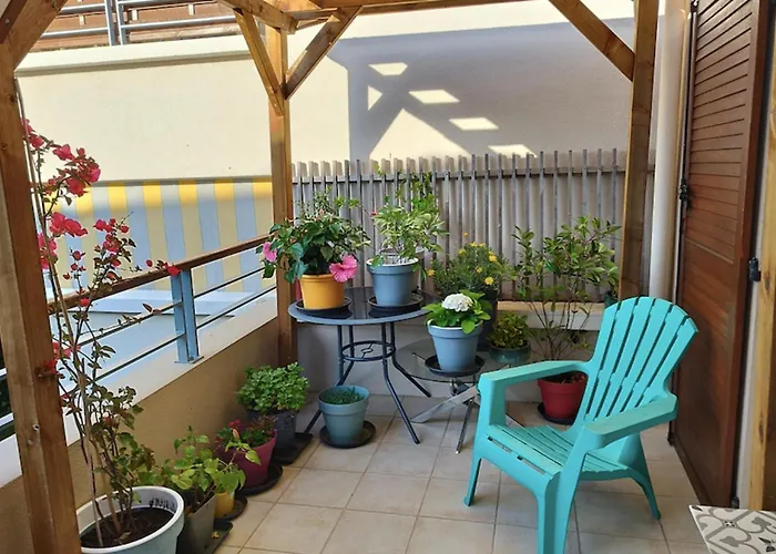 Spacious Nest With Terrace And Shared Pool Apartamento